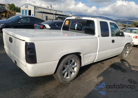 2004 Chevrolet Silverado C1500 z USA, uszkodzony, nr VIN 2GCEC19T041237405